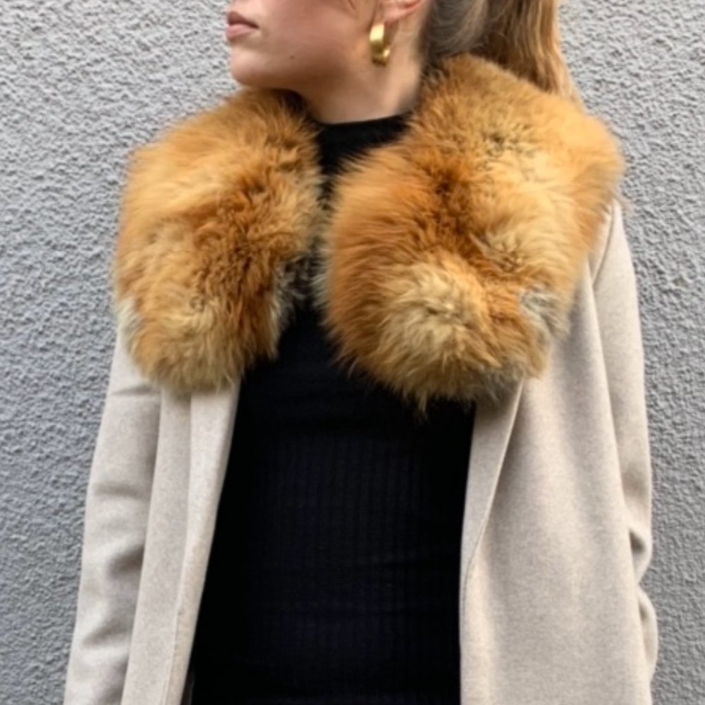 Real vintage fur collar!
